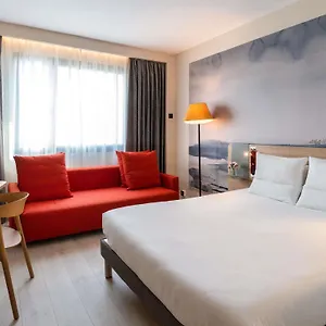 novotel-madrid-puente-de-la-paz.besthotelstoledo.com/
